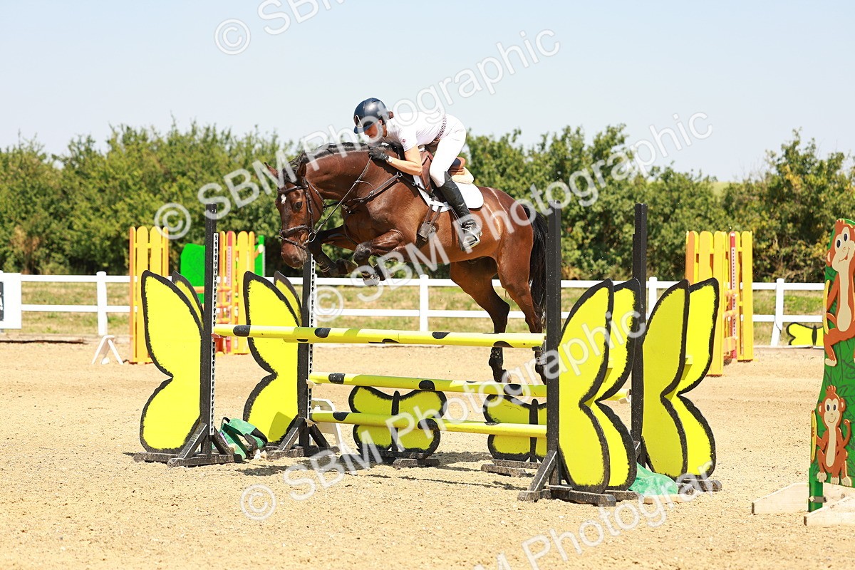 SBM_001494 - Class 4 - Senior Newcomers - 1.10m
