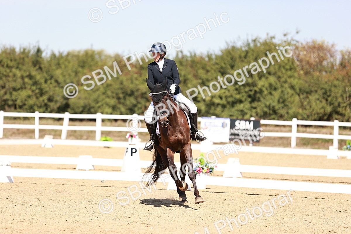 SBM_004926 - Class 12 - Novice 5 - 12.02-12.44