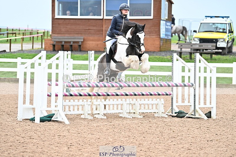 240224A-084232-02833 - Cls 9 British Novice and 90cm Open