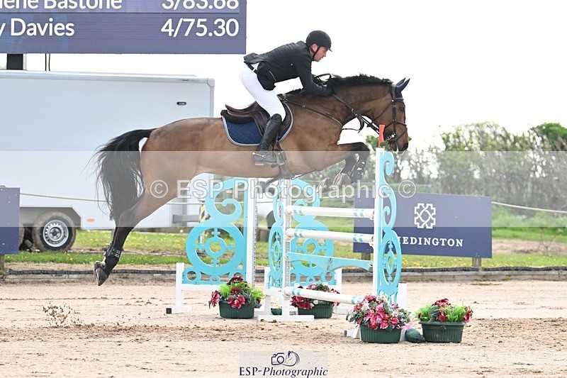 250425-102341-08175 - Cls 2 - 2 Star Small Tour