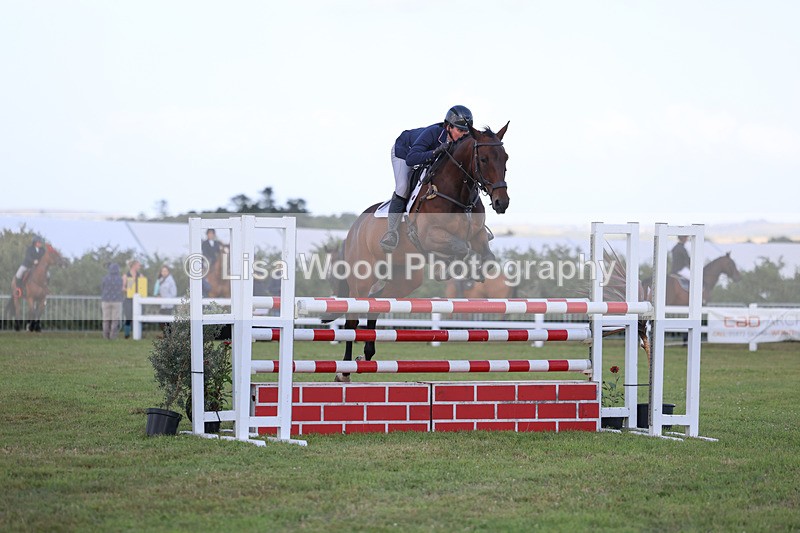 3E7A4831 - Class C1: Showjumping Senior Newcomers/1.10m open
