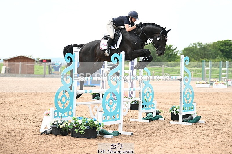 240801A-140234-01898 - Cls 4 Chard 7 Yr Old Championships