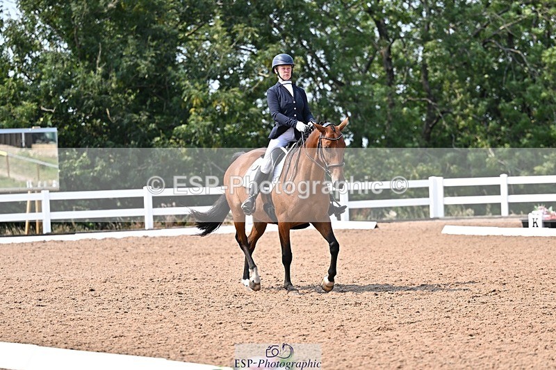 250816-140142-05244 - 151-Shona.MclauchlanLuca.Me.Go