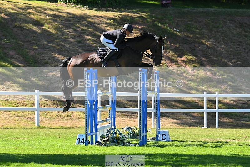 260704A-164523-16237 - Cls 33 Snr Fox Jump Off and Pres
