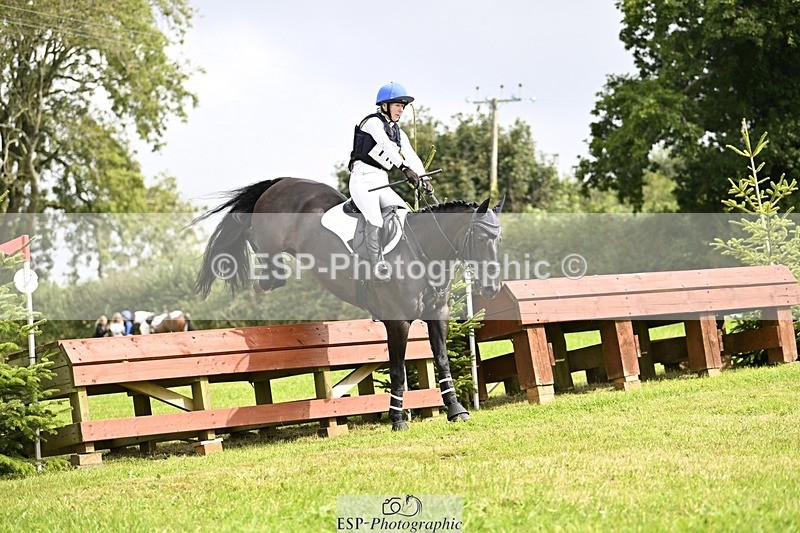 240831A-114433-01638 - 110-Laura.Pritchard-TOUCH.OF.SILK.I