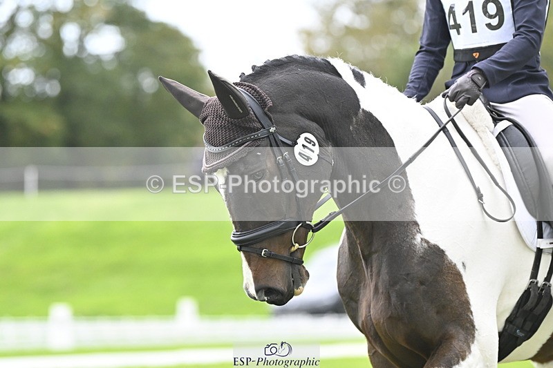 251023A-120425-03998 - F-419-Helen.du.Heaume