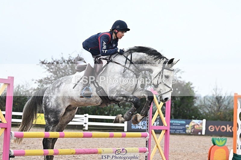 251115-134015-00935 - Cls 16-18 Children on Horses