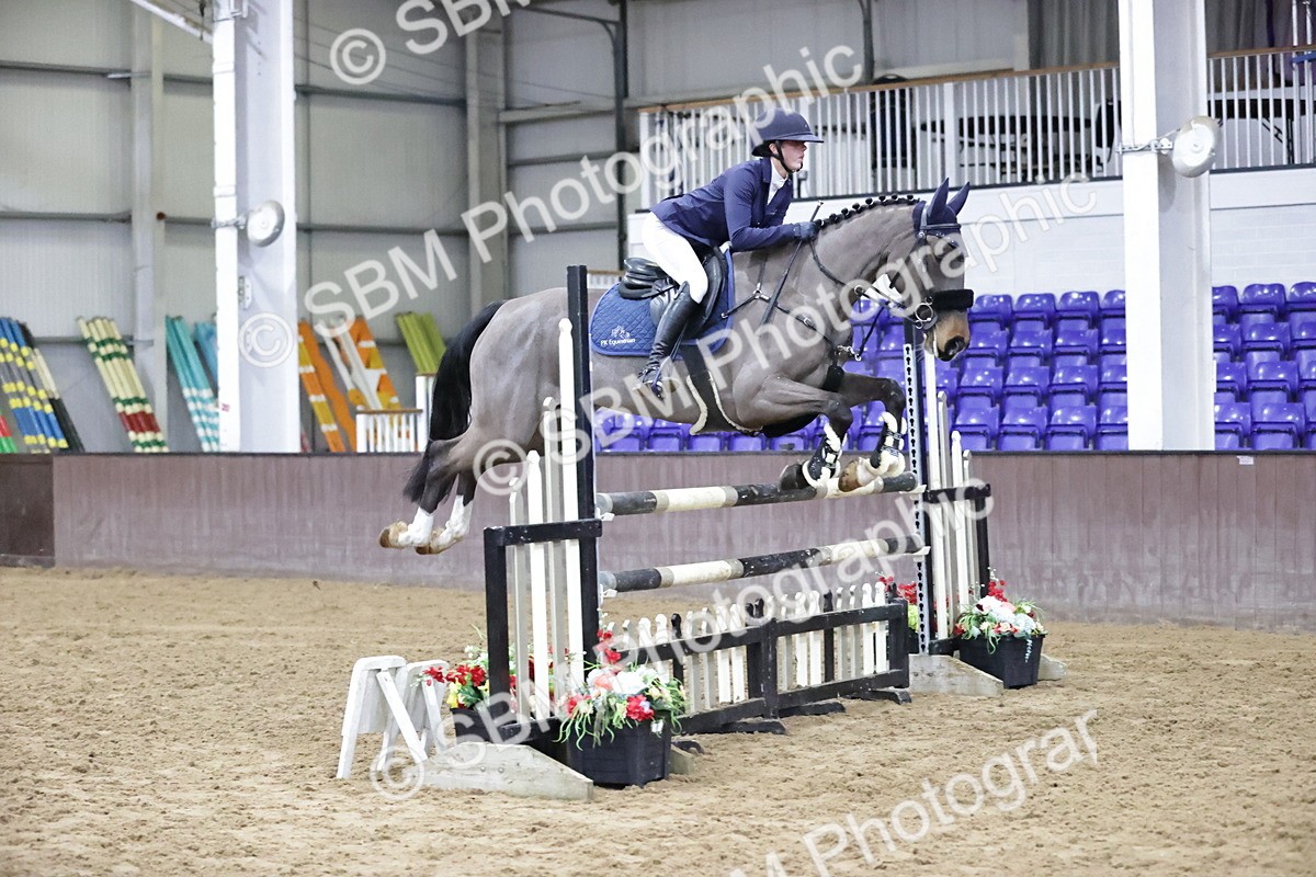 SBM_001055 - Class 4 - Senior Newcomers/ 1.10m Open