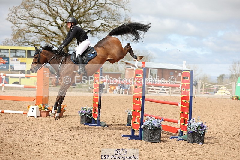 240419A-124417-07407 - Cls 6, 2 Star Medium Tour 1.35m