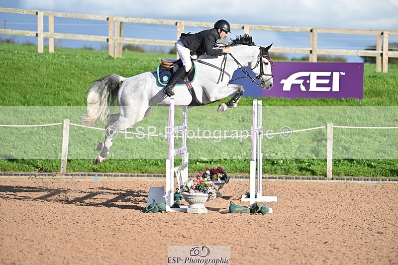 231014A-182143-06474 - Cls 21 National 1.30 & 1.40m Open