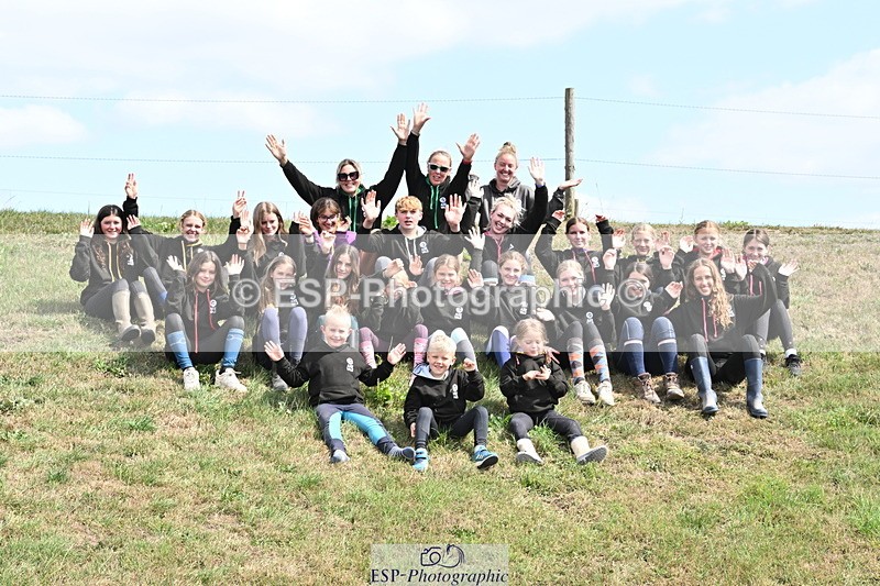 250821B-135644-00476 - Stable Shots and Group Photo