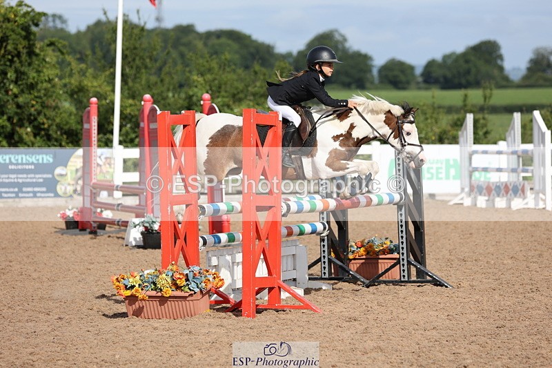 240629A-090125-02816 - Cls 16 British Novice and 80cm Open