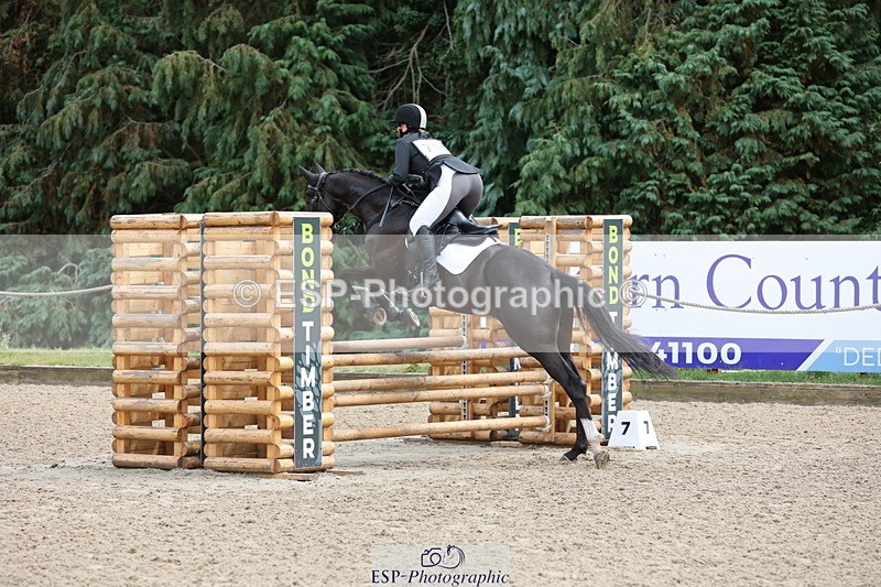 250803A-153520-15834 - Q-756-Sarah.Whitehead-SHAKE.HIM.UP