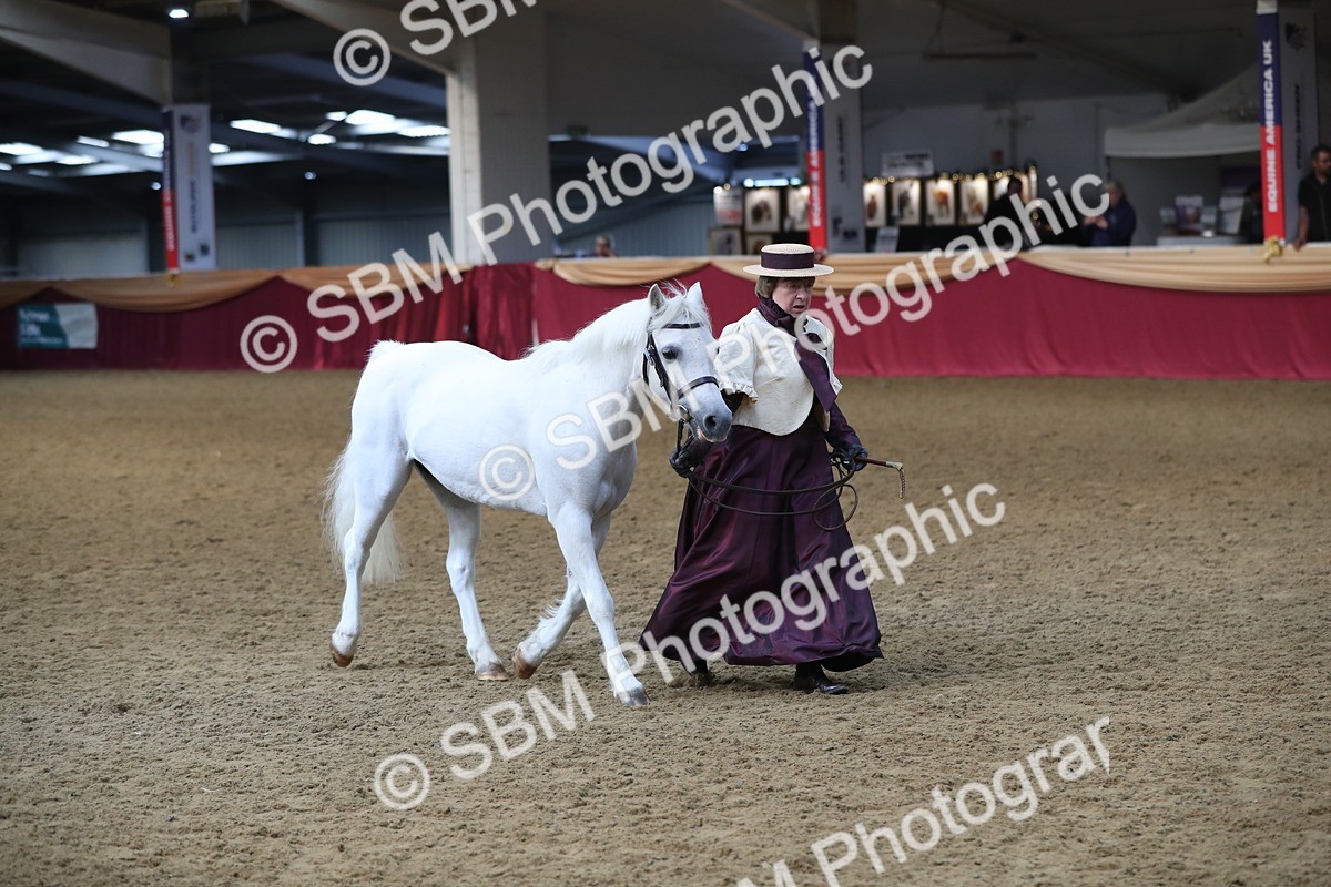 SBM_10816 - Class 103 IH Costume