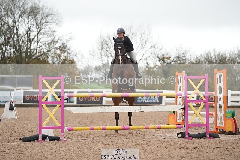 251107-135128-01256 - Cls 6 Foxhunter and 1.20m Open