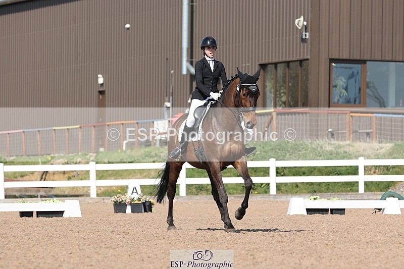 250404-150720-07032 - 122-Marie-Ayesha.Barilits-Gupta-Waverley.Furst.Dance