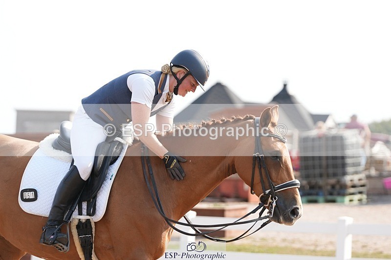 250817-101407-08308 - 051-Alana.ShaplandForever.Autumn.DS