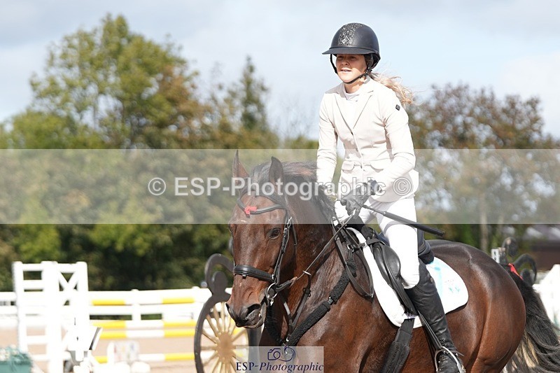 251005-132557-03527 - Cls 27 1.05m Amateur Qualifier