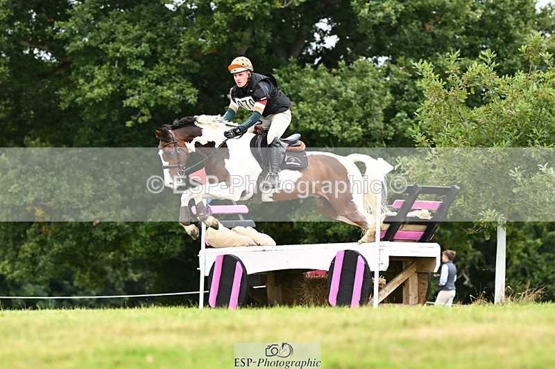 240825X-172704-37517 - 80cm XC 16.30 to 17.30