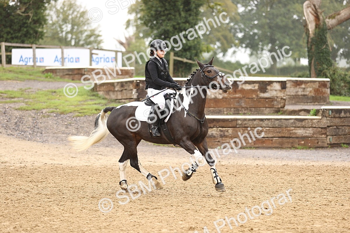 SBM_73335 - J19 - Junior Horse & Pony 90cm Supreme championship