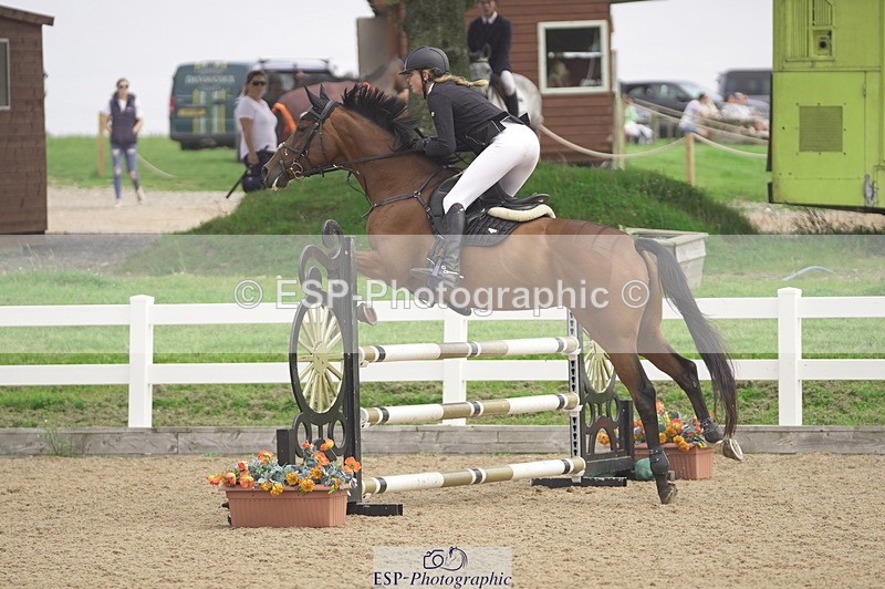 230810A-140236-02594 - Cls 4 1.05m Amateur Quali