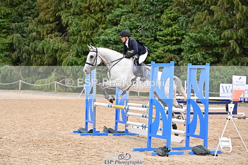 250802A-122202-02977 - B-087-Sarah.Lowe-DARK.DE.ST.PRIEST