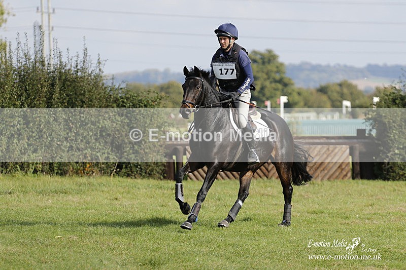  WWHT 171021 3173 - Intermediate (0.90m)  17/10/21