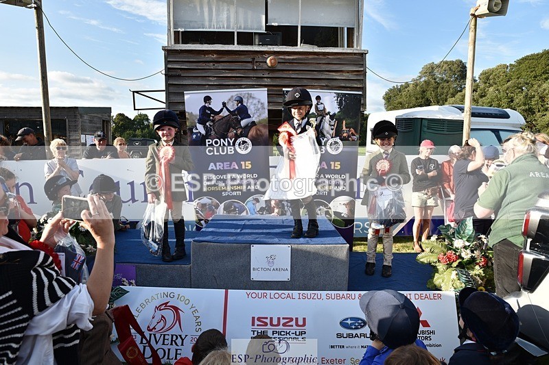 230824-181902-07040 - Thursday 40 and 50cm Presentations