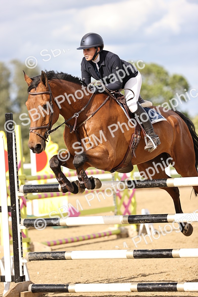 SBM_003861 - Class 13 - Senior Foxhunter - 1.20m