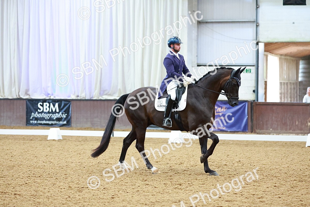 SBM_007805 - Class 9 - FEI INT II - 16.54.17.57
