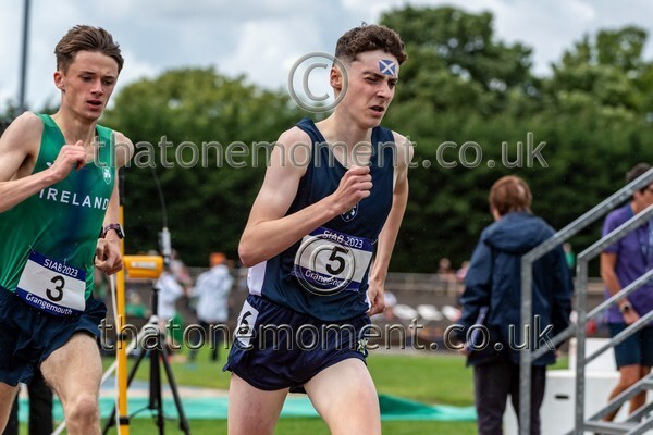 SIAB23-528322 - Track Male Set Two