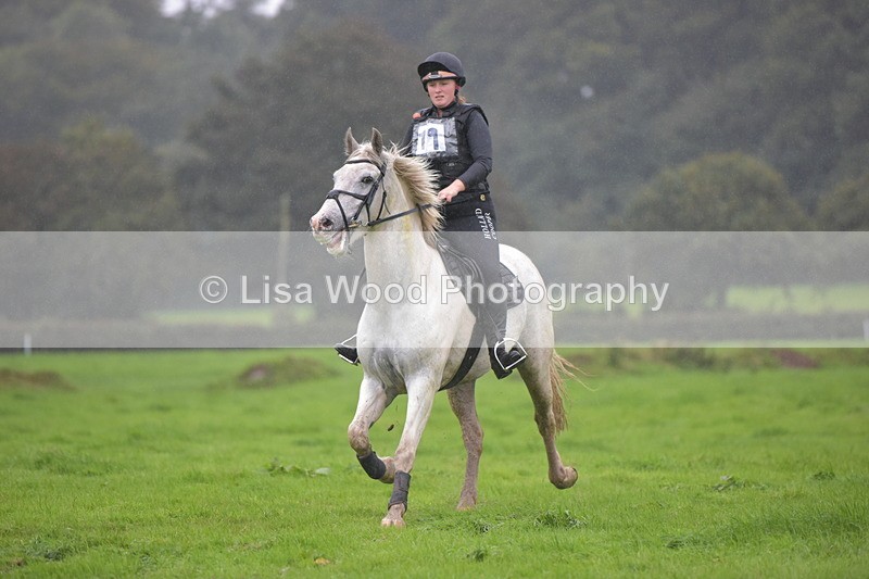 RAY_9382 - Class 1: 65cm: Ski Jump
