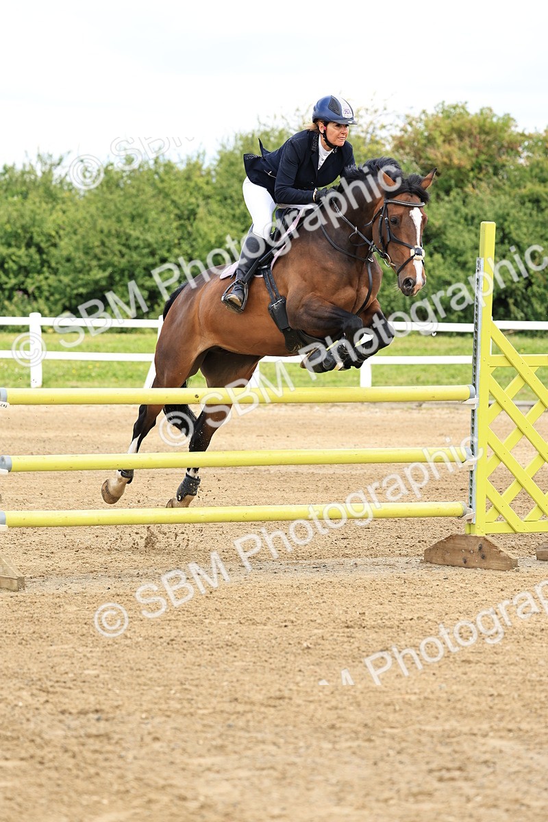 SBM_003872 - Class 10 - Senior 1.05m Open