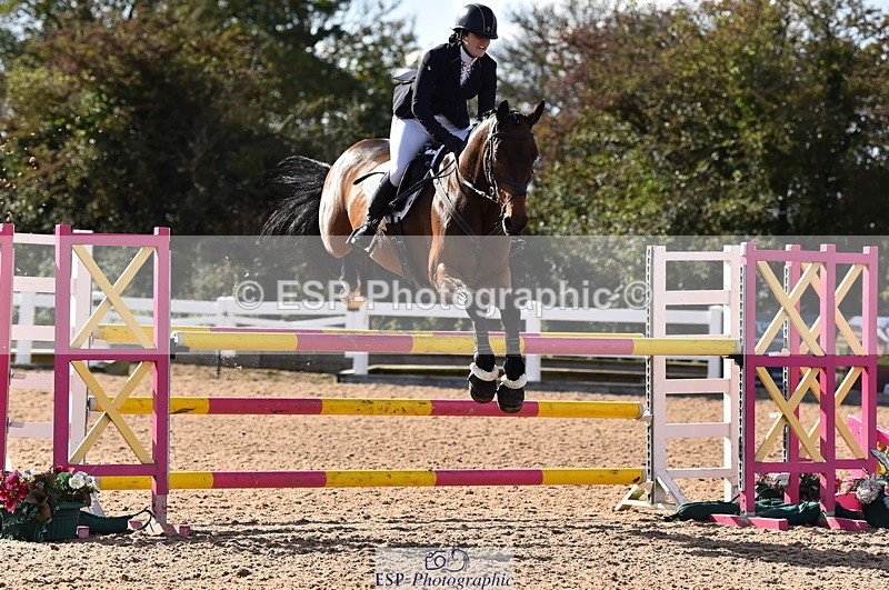 231014A-141150-05243 - Cls 15 1.05m Amateur Q 2nd R