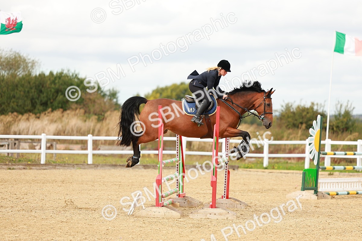 SBM_001397 - Class 4 - Senior Newcomers - 1.10m