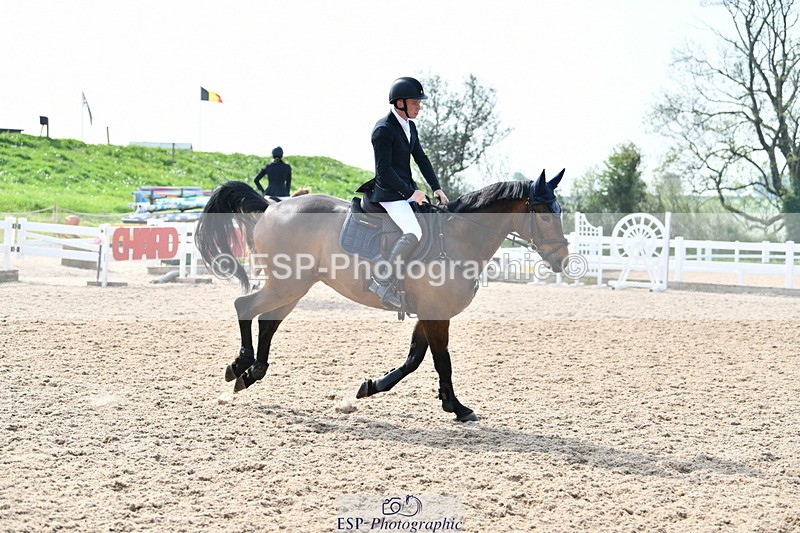 240511A-101032-11456 - Cls 28 95cm National Am Quali