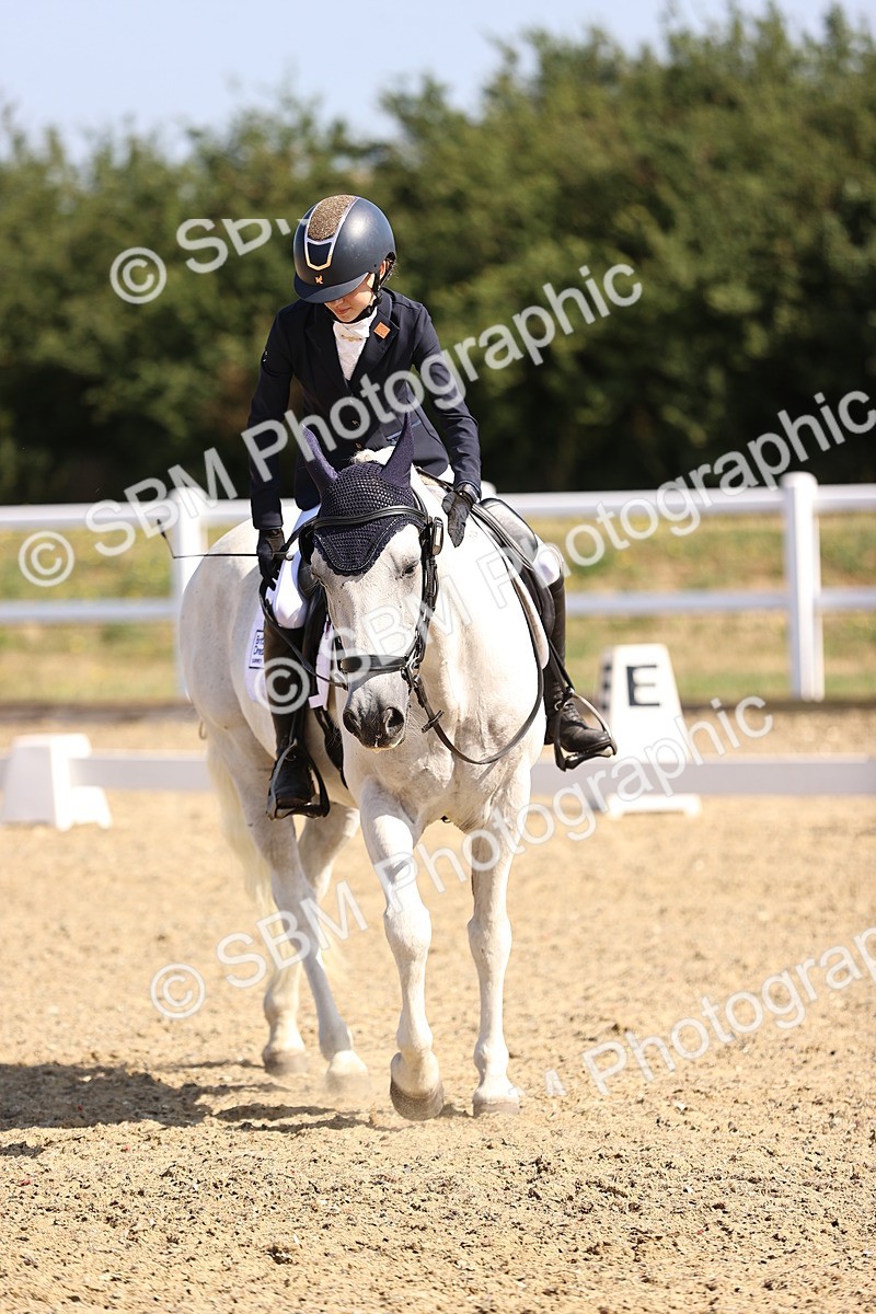 SBM_009227 - Novice 5 - 9.50-10.53