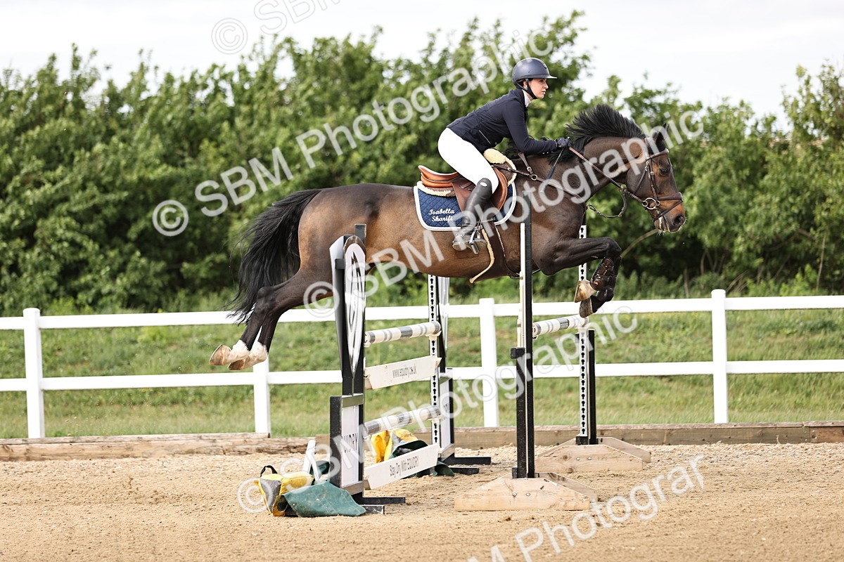 SBM_003526 - Class 13 - Senior Foxhunter - 1.20m