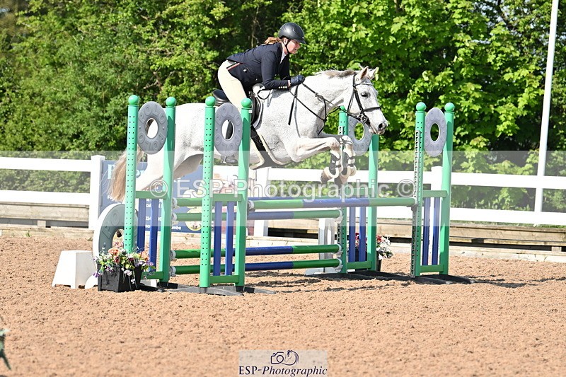 240509A-100237-00332 - Cls 1 British Novice and 90cm Open