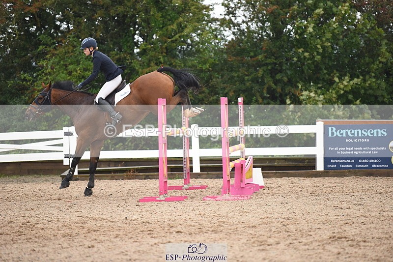 230917A-150822-07531 - Cls 37 1.10m Amateur Qualifier & Open