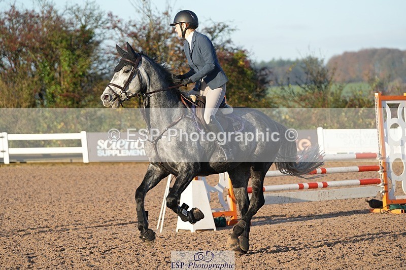 251108-083214-01762 - Cls 9 British Novice and 90cm Open