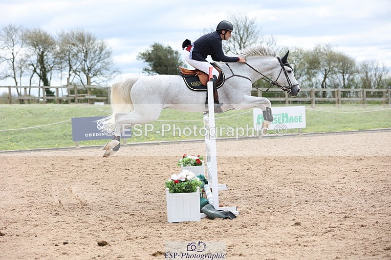 240419A-122803-07250 - Cls 6, 2 Star Medium Tour 1.35m