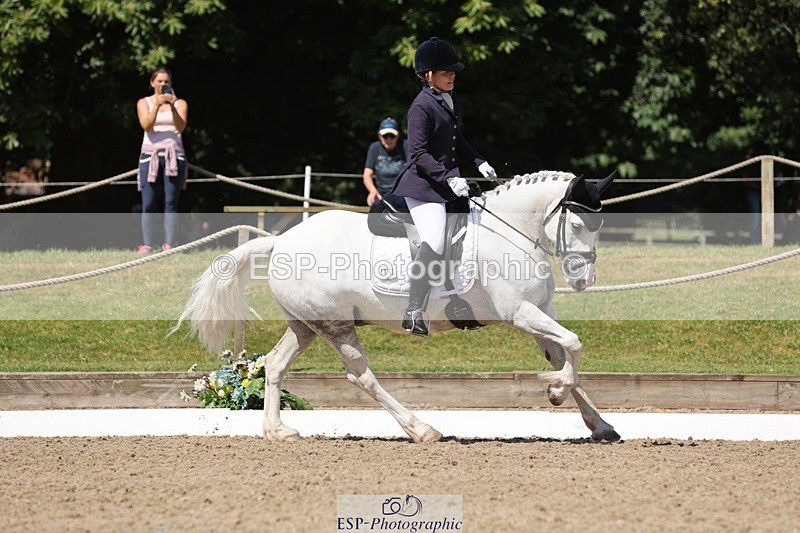 240719-111442-00920 - 215-Emma_Lomas-Hillgarth_Bombay_Saphire