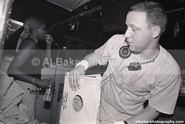 13 estelle mr thing - Friends & Family @ music box mcr 20.09.03