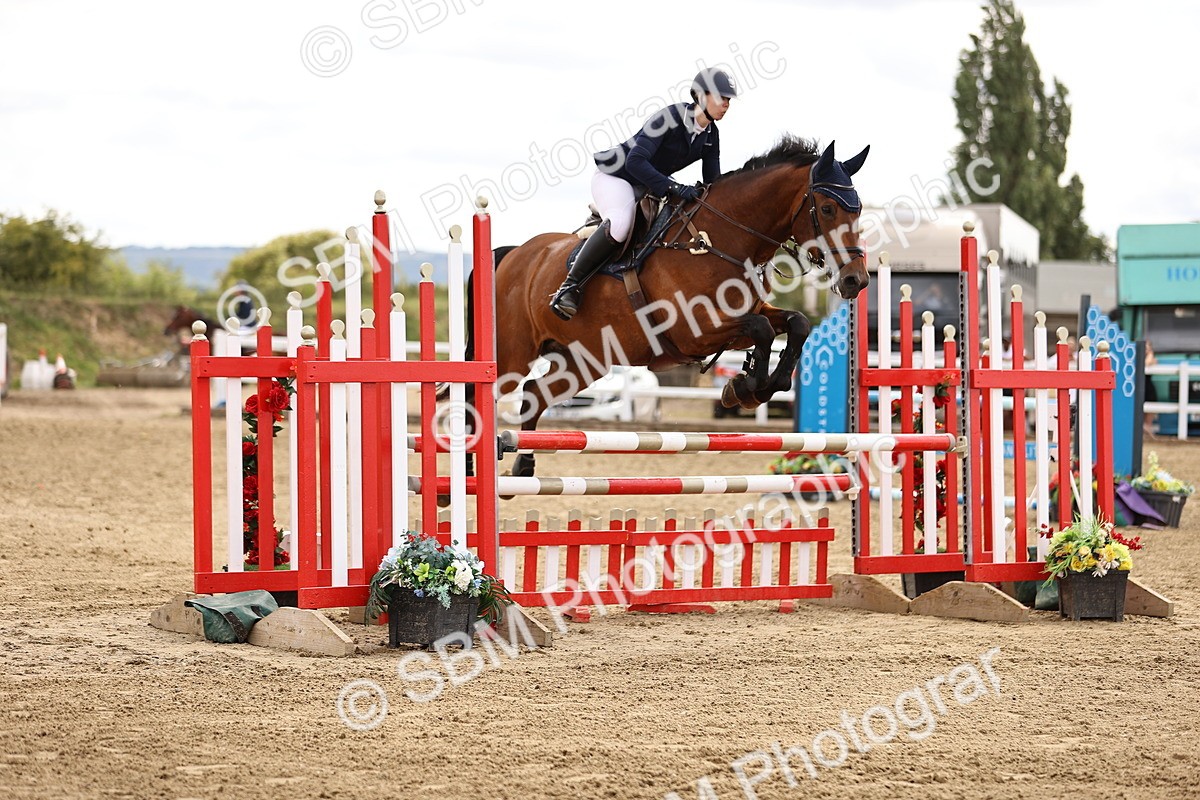 SBM_013375 - Class 14 - Senior Discovery - 1.00m Open