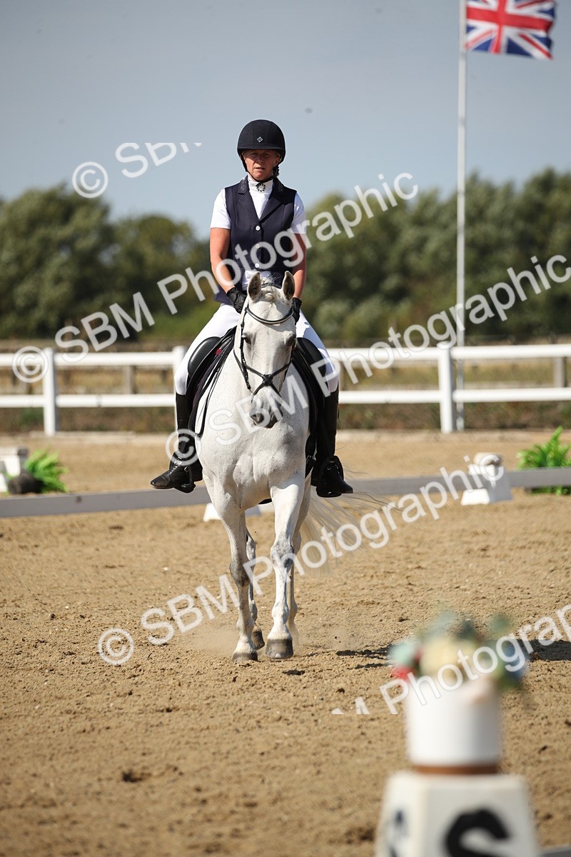 SBM_004247 - Class 11 - Novice 5 - 10.24-11.20