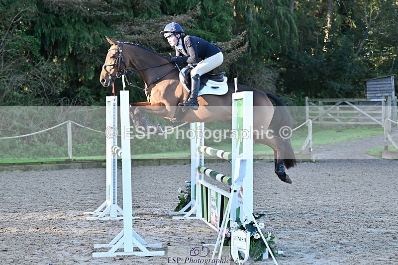 231022-091853-22884 - 214-LIGHT.TOUCH-Liv.Irby-SJ