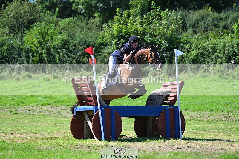 240811A-151617-05725 - 221-