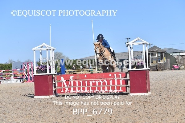 BPP_6779 - CLASS 14 SUN Springboard 128cm/ 138cm Restricted Handicap