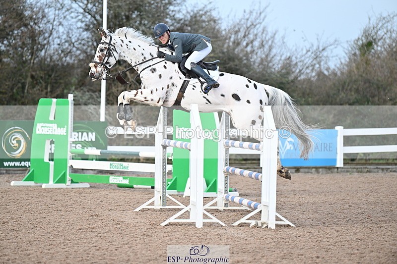 231208A-114014-00556 - Cls 4 Snr 1.05m Open